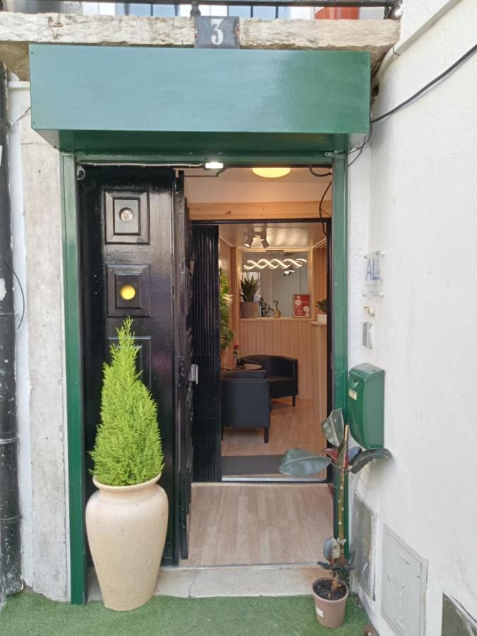 Sylhet Bnb Lisbon Bagian luar foto