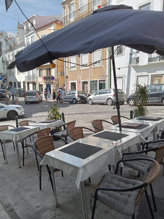 Sylhet Bnb Lisbon Bagian luar foto