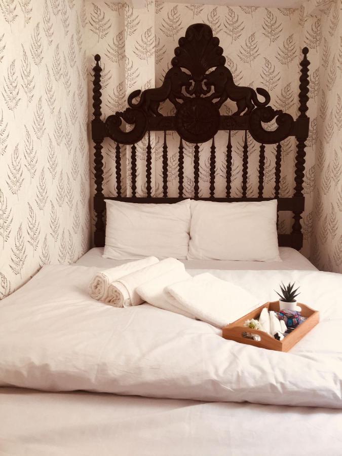 Sylhet Bnb Lisbon Bagian luar foto