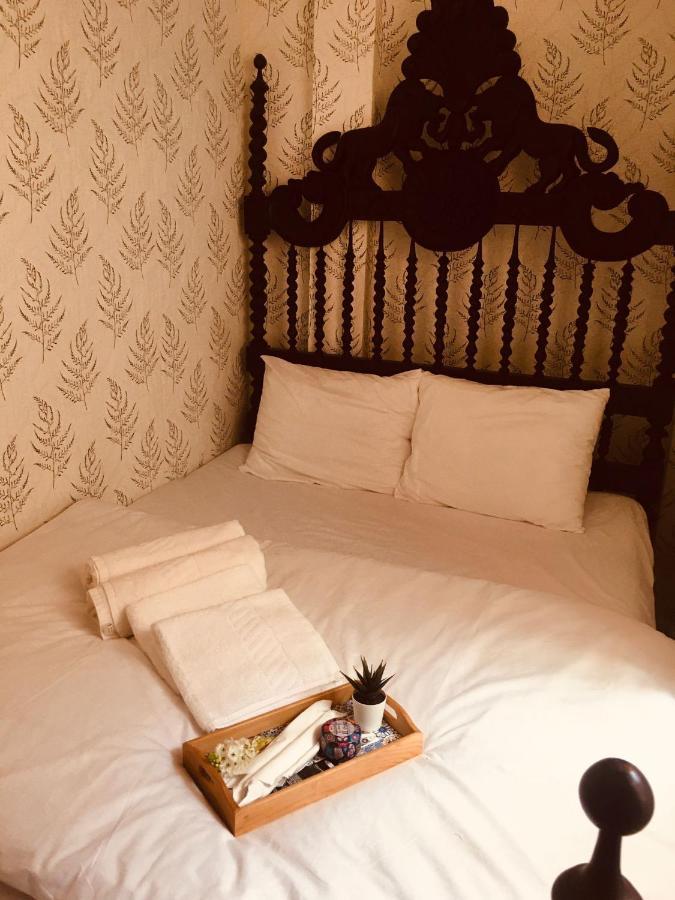 Sylhet Bnb Lisbon Bagian luar foto