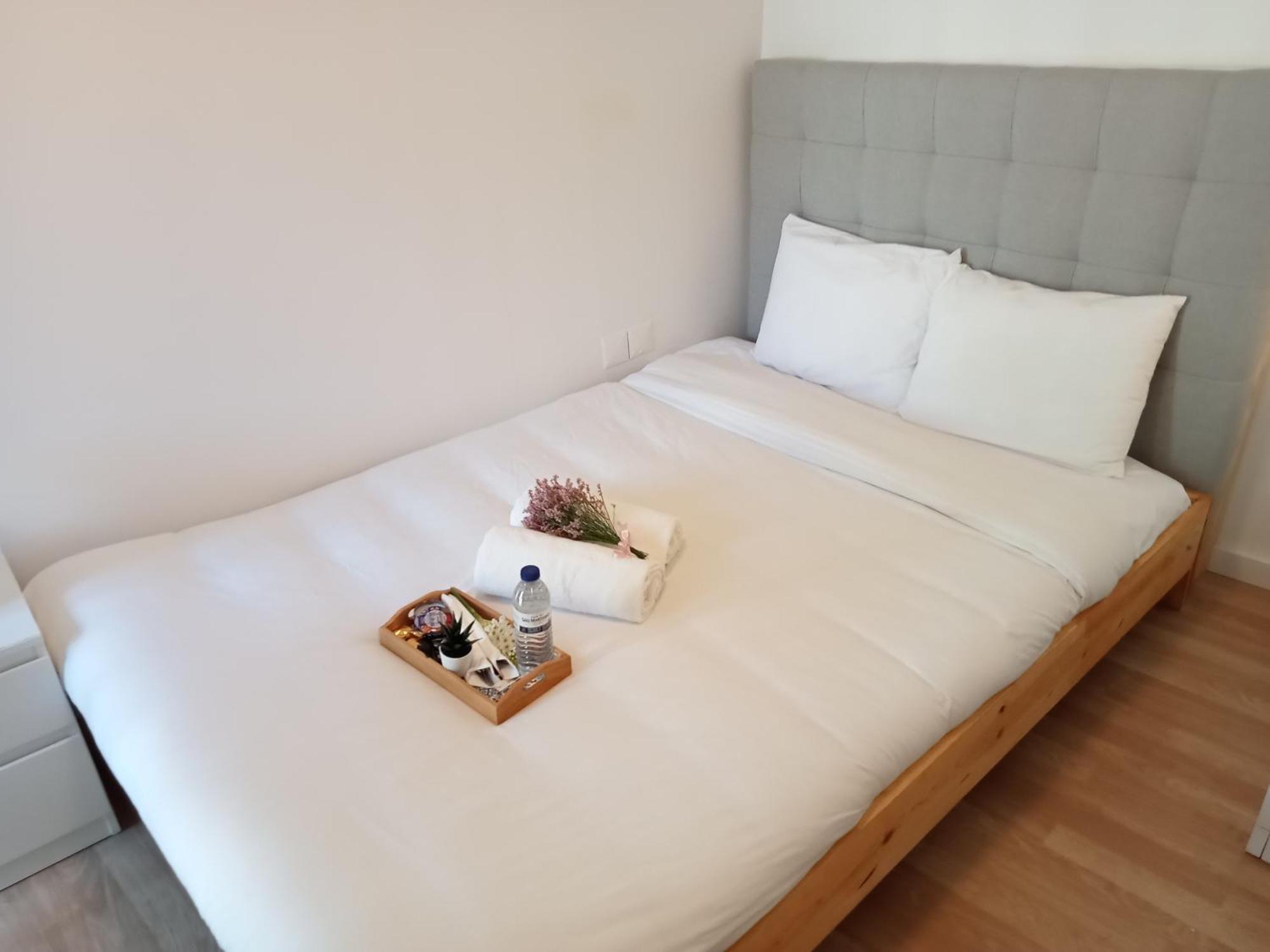 Sylhet Bnb Lisbon Bagian luar foto