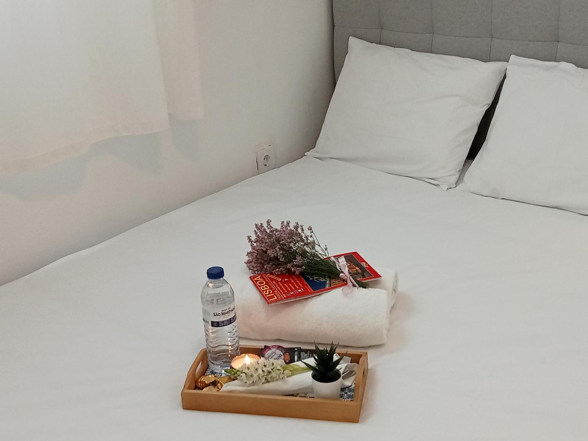 Sylhet Bnb Lisbon Bagian luar foto