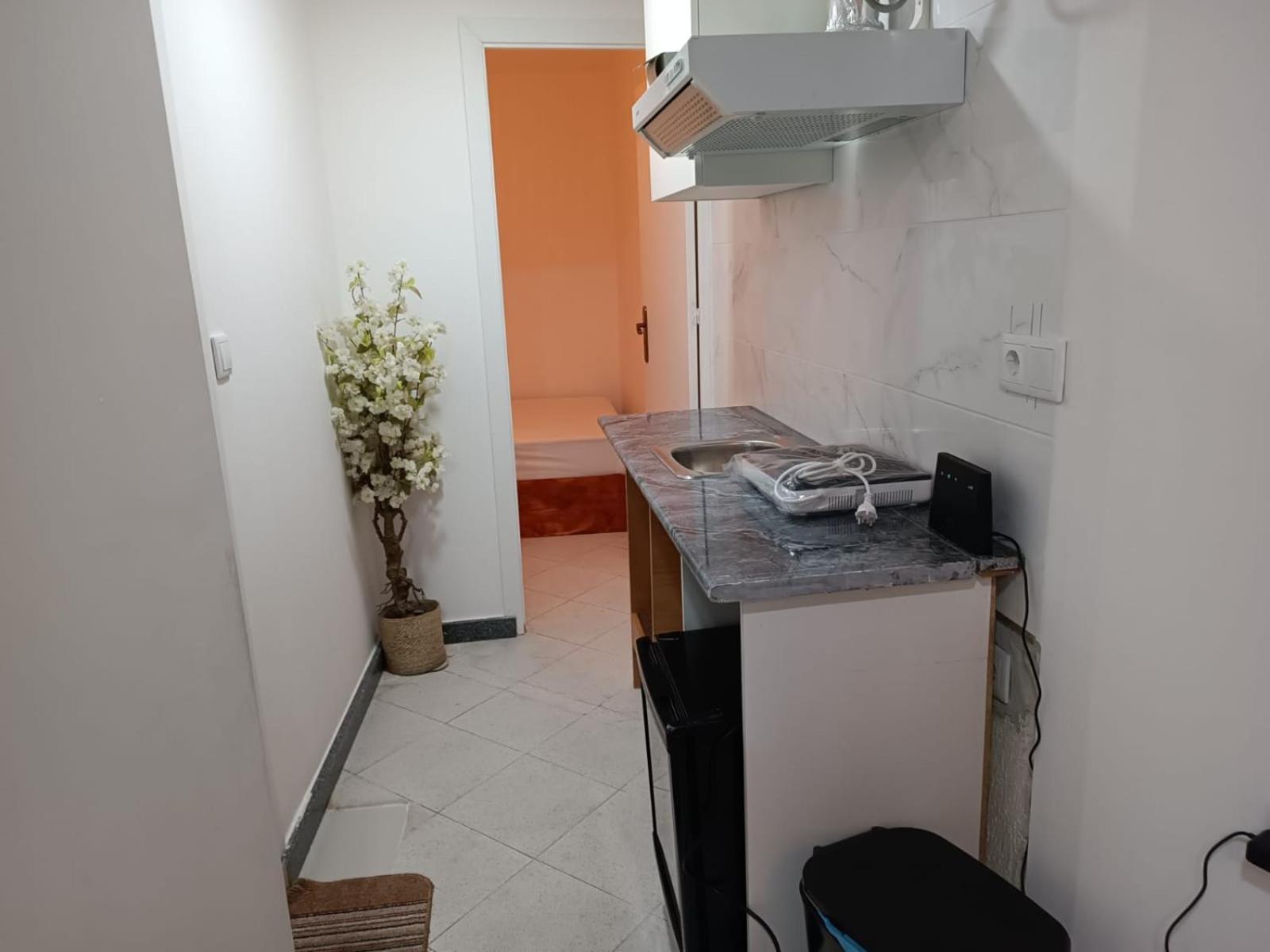Sylhet Bnb Lisbon Bagian luar foto